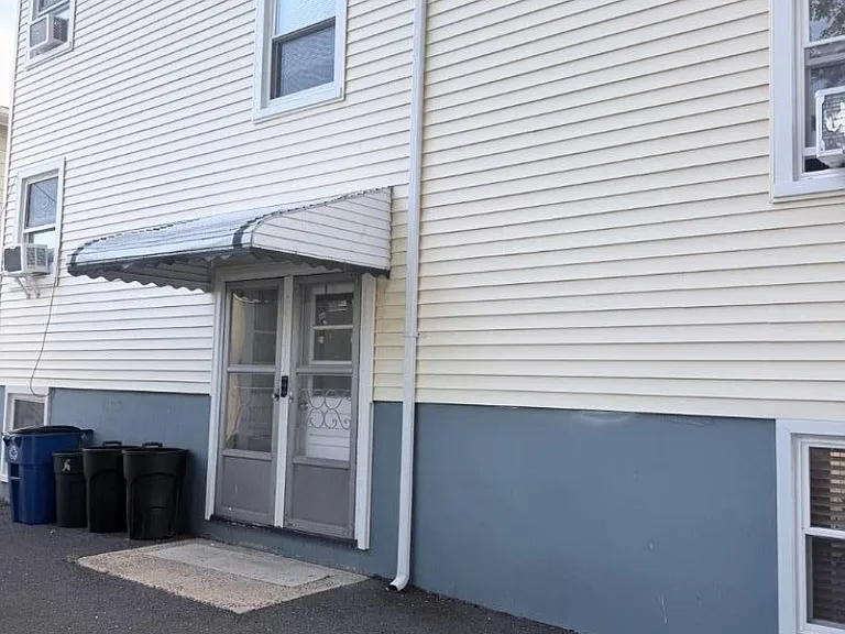 945 Savitt Pl #B3 — Photo 8