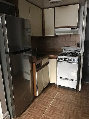 2nd image of 308 E 89th St Unit 1D