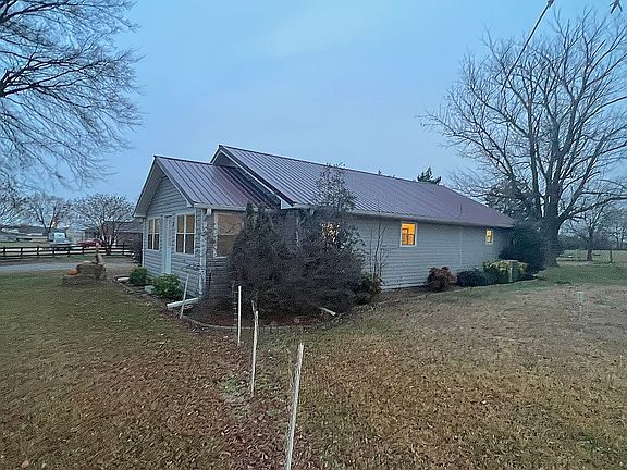 3rd image of 6415 County Road 1141