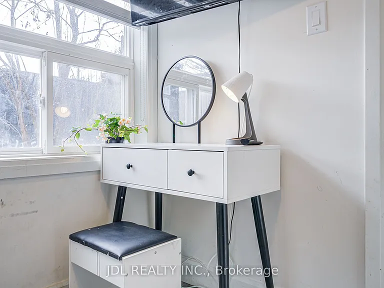 5 Sorauren Ave #3 — Photo 12