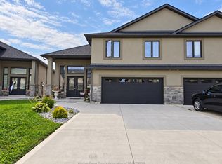 149 Lane St, Essex, ON N8M 0B1