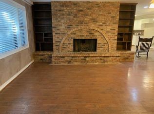5408 Roberta Dr, Fort Worth, TX 76180