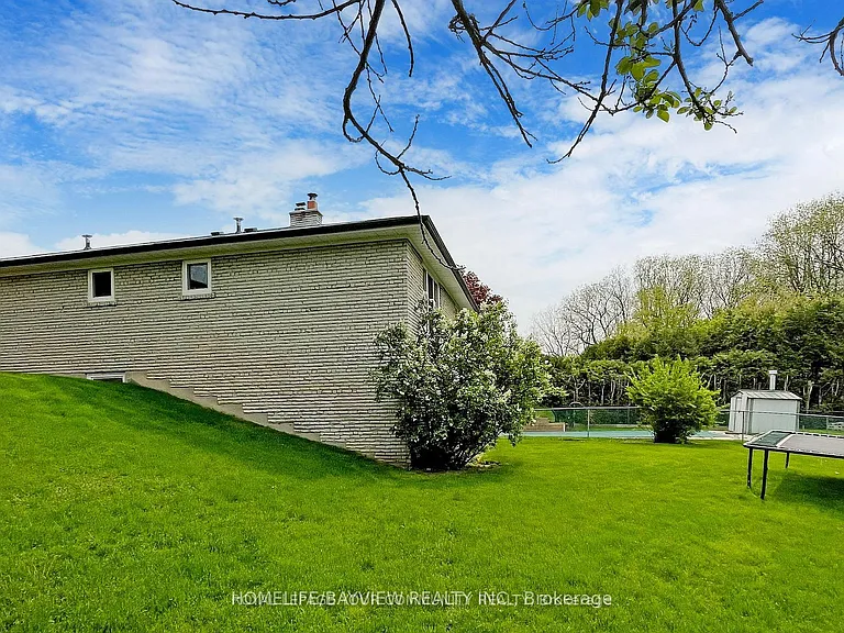 31 Portree Cres — Photo 9