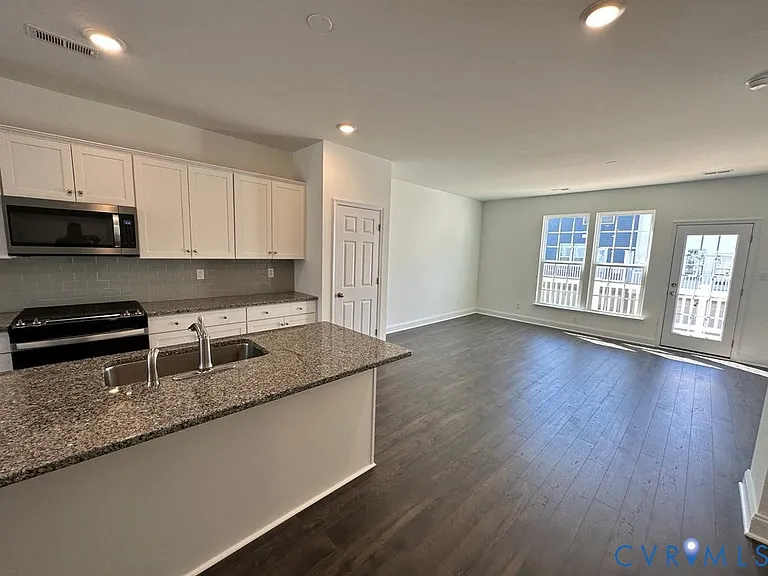 6996 Leire Ln — Photo 13