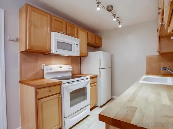 4040 49th St APT 3, San Diego, CA 92105