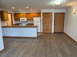 3634 Calvert Rd FLOOR 1, La Crosse, WI 54601