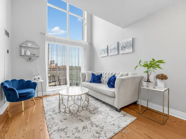 188 Doris Ave, Toronto, ON