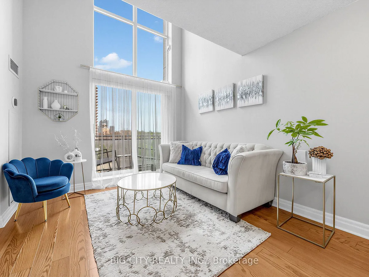 Photo 1 of 17 - 188 Doris Ave #605 - Toronto, ON Primary Photo - 188 Doris Ave #605