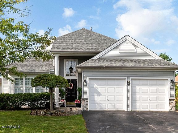 2nd image of 3 Gascony Circle