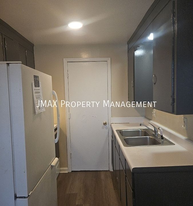 1st image of 813 Westside Blvd NW APT A