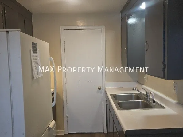 813 Westside Blvd NW APT A, Roanoke, VA 24017