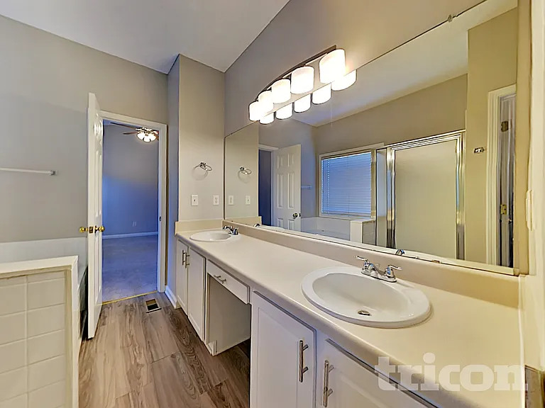806 Board Walk Ct — Photo 12
