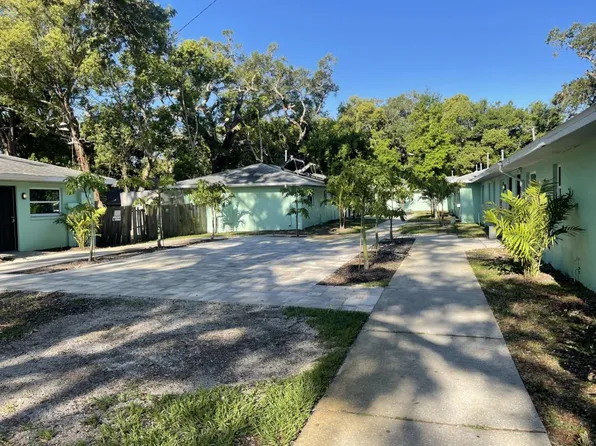 1552 S Myrtle Ave, Clearwater, FL 33756