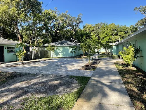 1552 S Myrtle Ave Photo 1