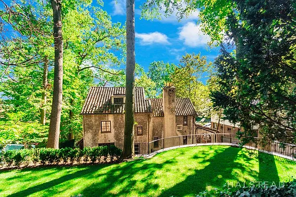 Sold by Halstead Real Estate | media 2