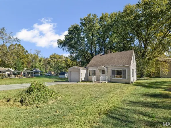 347 Brookside Dr, Caseyville, IL 62232