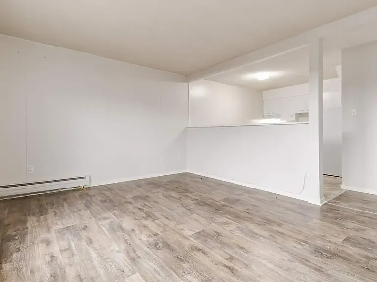 30 Spence St #25 — Photo 6