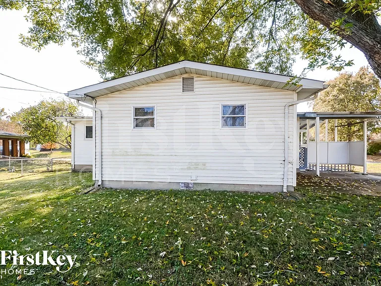 385 Humes Ln — Photo 14