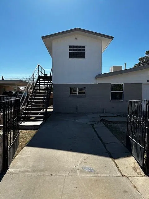 1 bed, 800 sqft, $775 — Photo 1