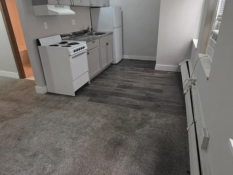 7th Place Apartments — Photo 26