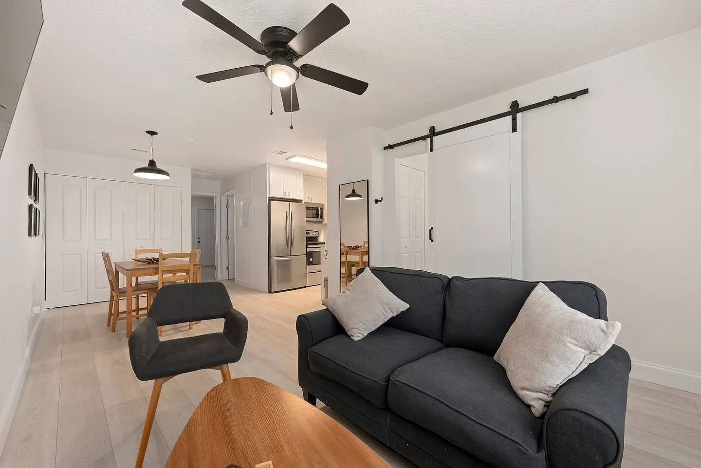 Bloomingdale Villas Ct, Brandon — Photo 1