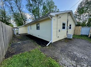 3817 165th St, Hammond, IN 46323
