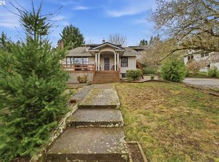 706 W B St, Rainier, OR