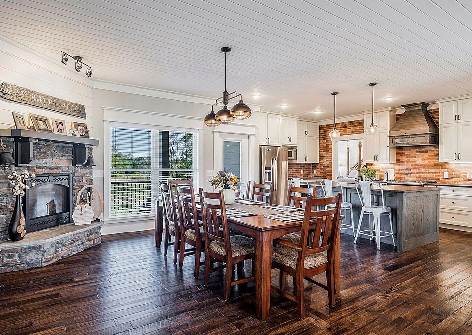 25th image of 3868 Burgess Falls Rd