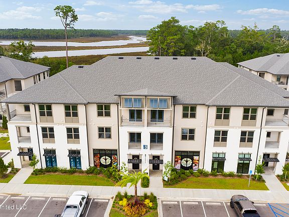 2nd image of 2501 Bienville Blvd #322