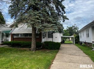 2136 N 7th St, Springfield, IL 62702