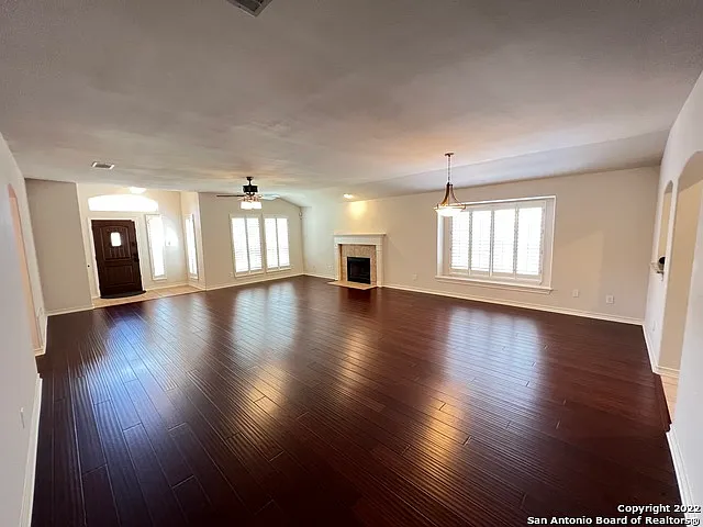 1303 Bluff Frst — Photo 11