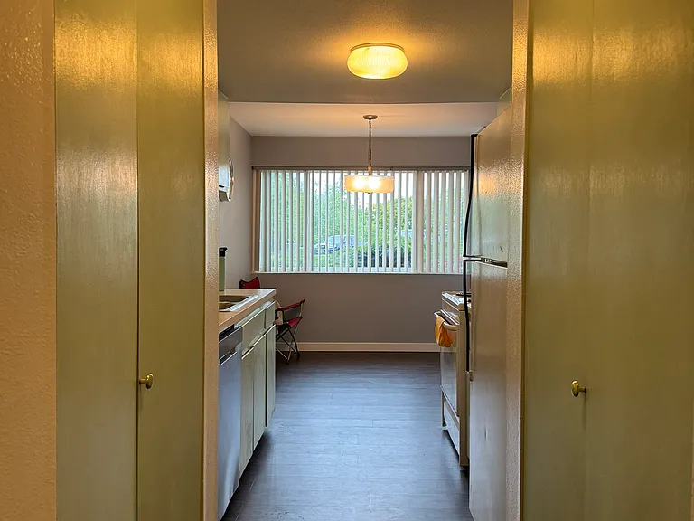 1350 Orleans St — Photo 6