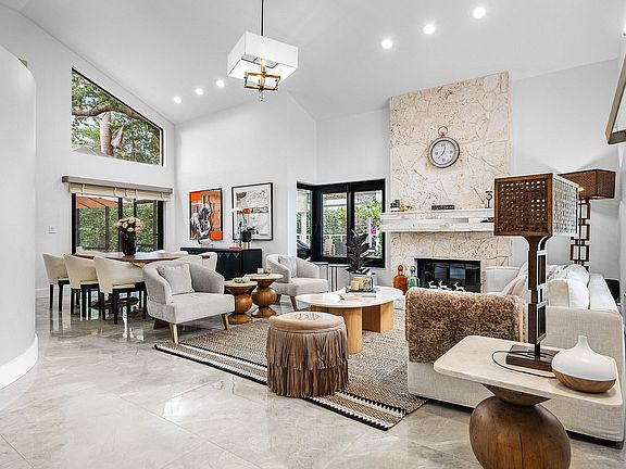 5th image of 20797 Cabrillo Way