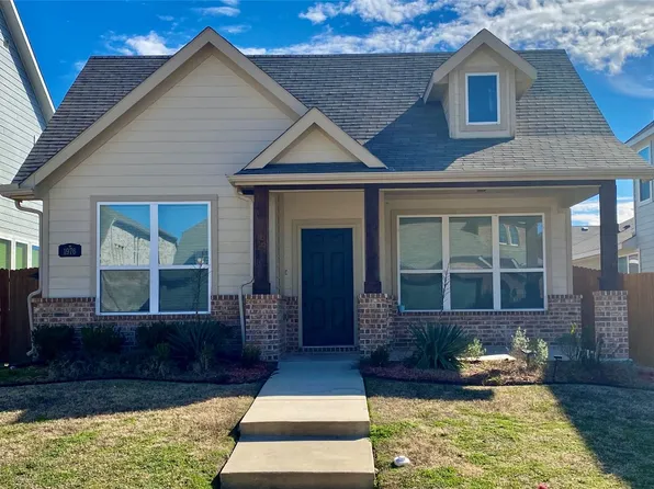 1976 Sunnybrook Dr, Heartland, TX 75126
