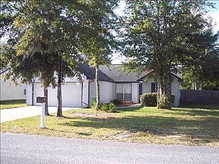 2nd image of 116 Chestnut Ct