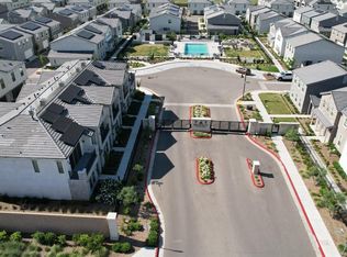 10901 N Blackberry Dr, Fresno, CA 93730