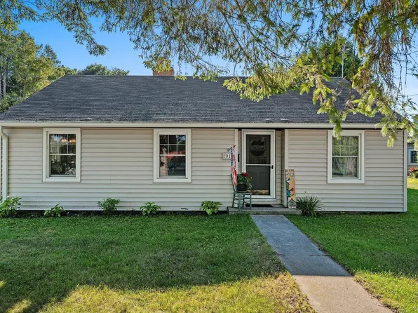 2912 Adams STREET, Two Rivers, WI 54241