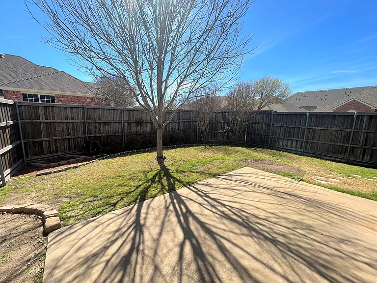 6021 Blue Spruce Ln — Photo 20