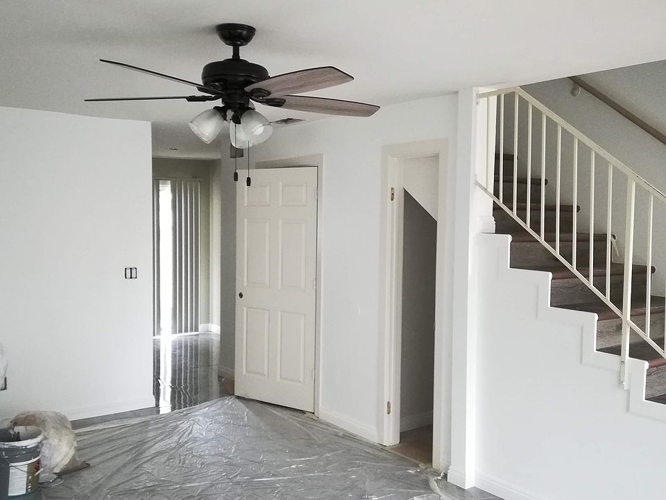 1st image of 319 S Mollison Ave Unit 4