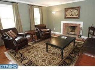 634 Foxfields Rd, Bryn Mawr, PA 19010