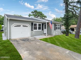18 N Chestnut Avenue, Whiting, NJ 08759