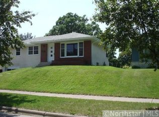 1421 Barclay St, Saint Paul, MN 55106