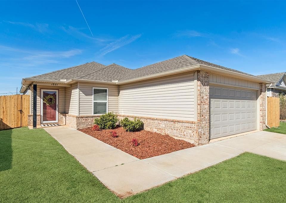 1st image of 1821 Hannah Ln