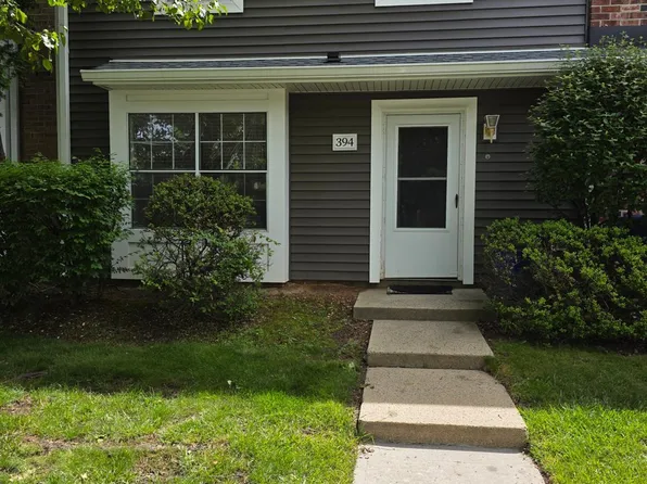 394 Rittenhouse Ct, North Brunswick, NJ 08902