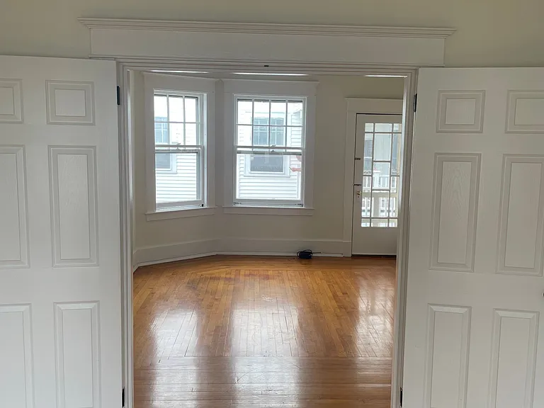 634 Union St #11 — Photo 1