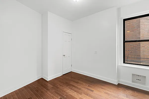 Rented by REAL New York | media 7