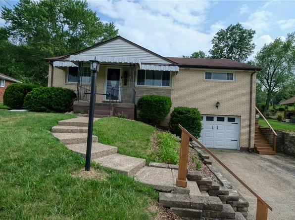 118 Philomena Dr, Coraopolis, PA 15108