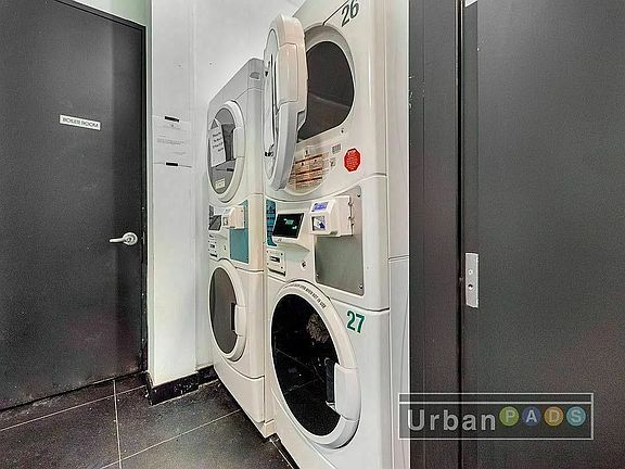 4th image of 2717 Snyder Ave #4B
