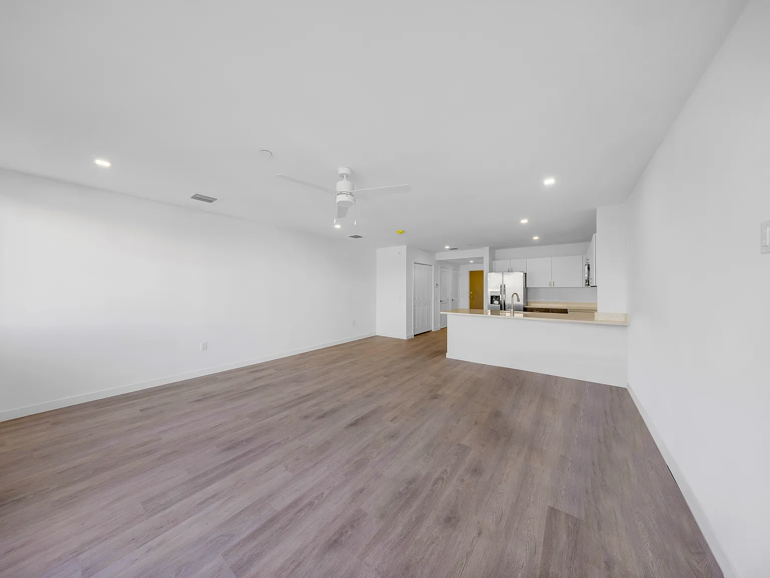 Studio, $1,805 — Photo 3