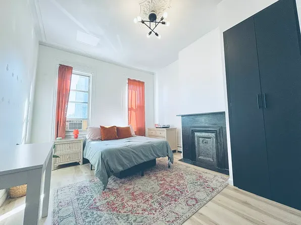 159 Street Nicholas's Avenue image 1 of 6